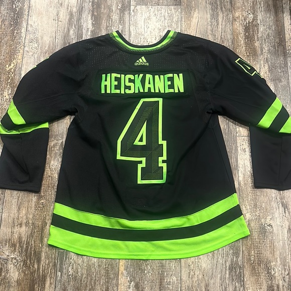 DALLAS STARS ADIDIAS MIRO HEISKANEN BLACKOUT JERSEY NHL HOCKEY size 54 - Picture 1 of 1